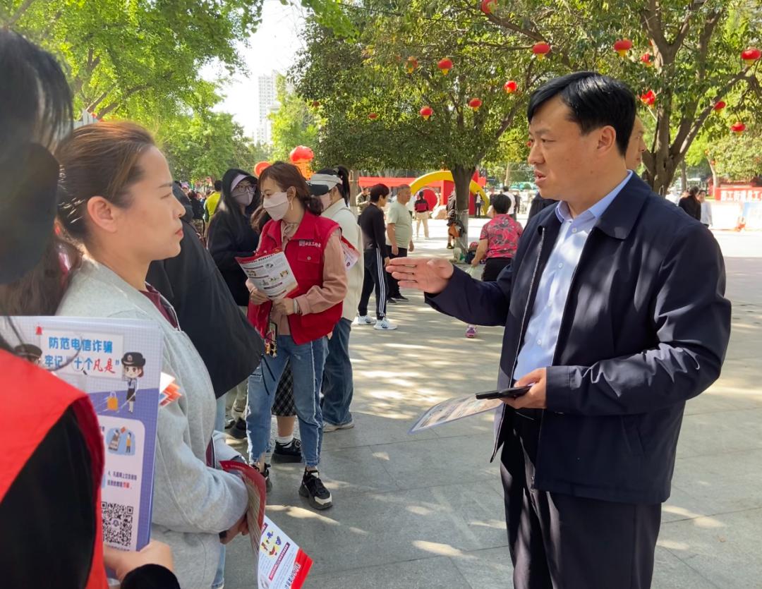 西工區(qū)法學(xué)會組織法學(xué)專家開展“全民國家安全教育，走深走實(shí)十周年”普法宣傳活動